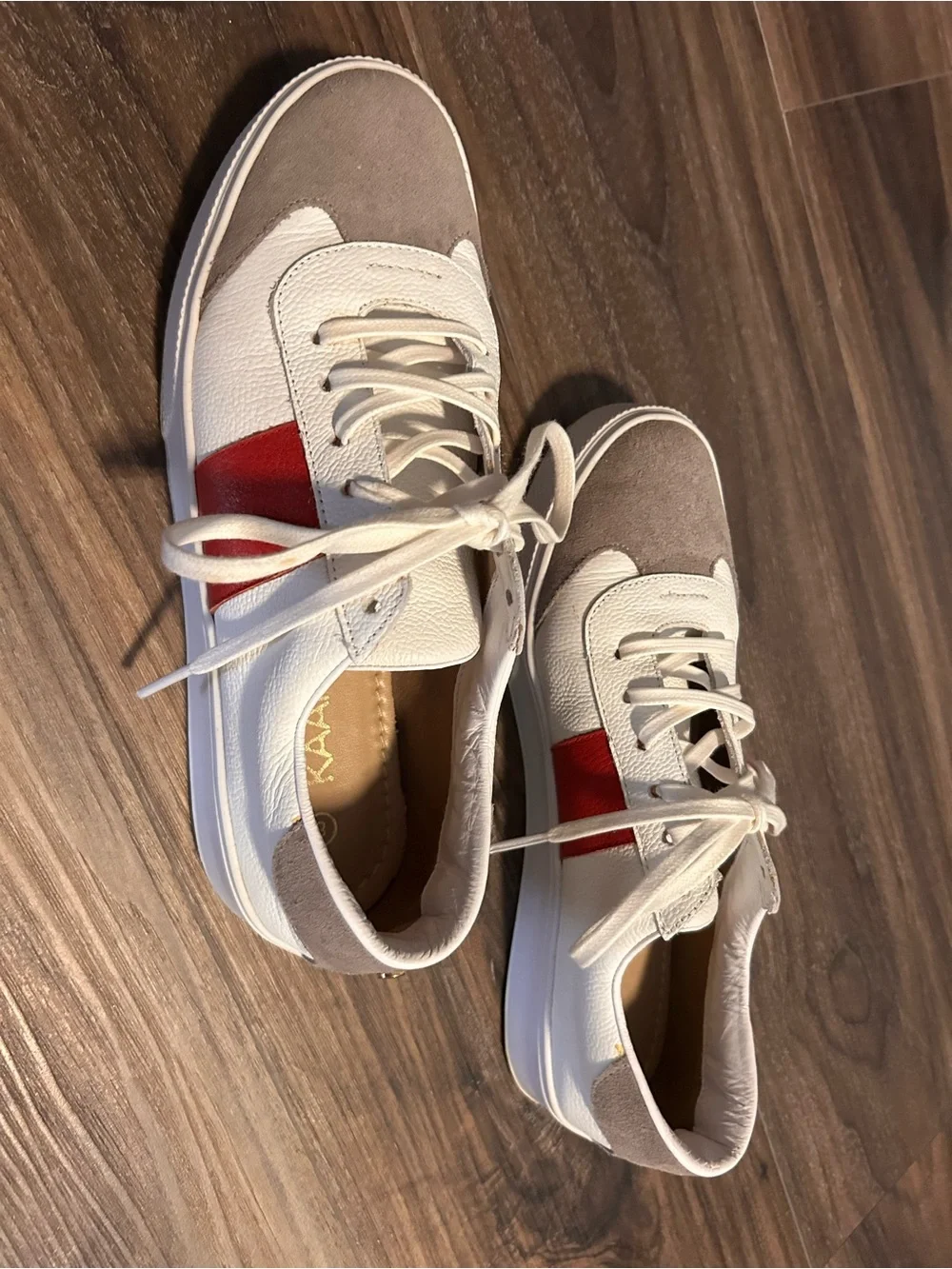 Kaanas White, Gray & Red Low-Top Athletic Sneakers